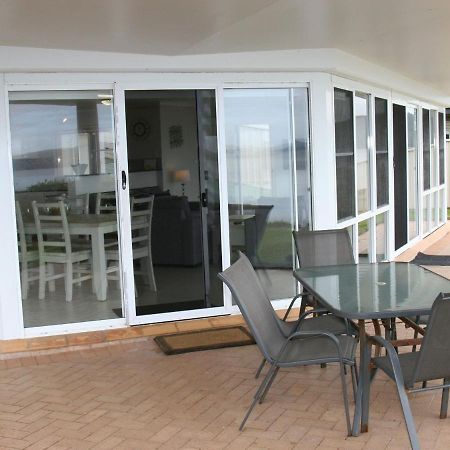 The Clippers 1 Fabulous Waterfront Unit Apartman Salamander Bay Kültér fotó